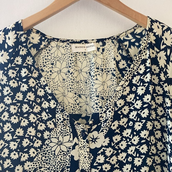 Maison Hotel Maxi Dress - Navy and Cream - Picture 3 of 9